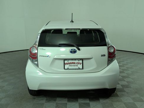 Used 2013 Toyota Prius C Three FWD image 4