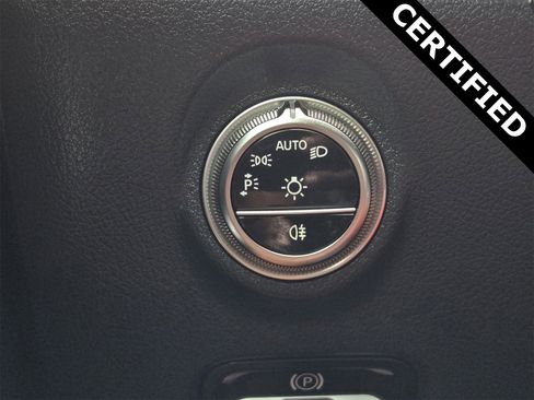 Certified 2025 Mercedes-Benz C 300 4MATIC Sedan image 25