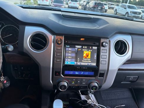 Used 2017 Toyota Tundra Limited w/ Limited Premium Package RWD image 6