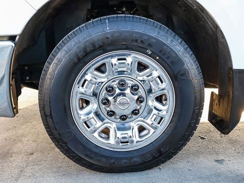 Used 2016 Nissan NV 3500 SV w/ SV Technology Package image 11