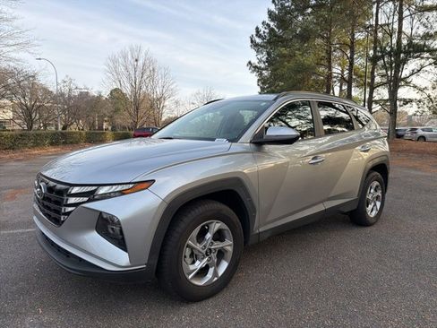 Used 2022 Hyundai Tucson SEL w/ Cargo Package image 2