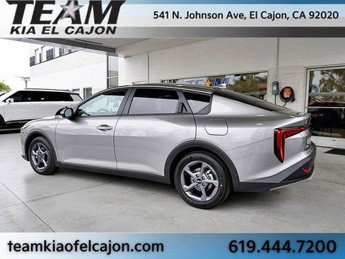 New 2026 Kia K4 LXS image 8