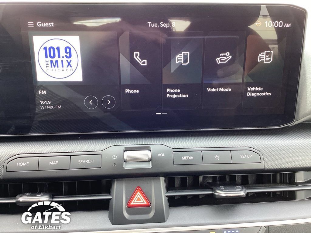 Used 2025 Kia K4 FWD image 3