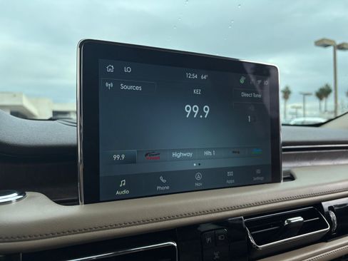 Used 2022 Lincoln Aviator Reserve w/ Equipment Group 201A image 12