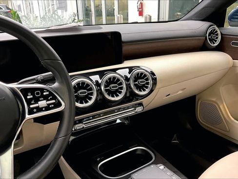 Used 2023 Mercedes-Benz CLA 250 w/ Premium Package image 6