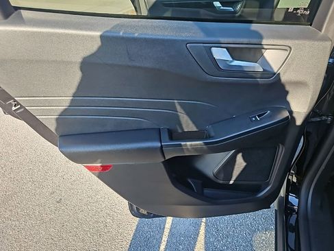 Used 2025 Ford Escape ST-Line image 27