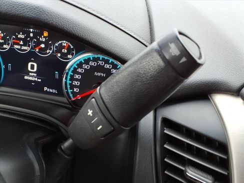 Used 2019 GMC Yukon XL Denali w/ Denali Ultimate Package image 9