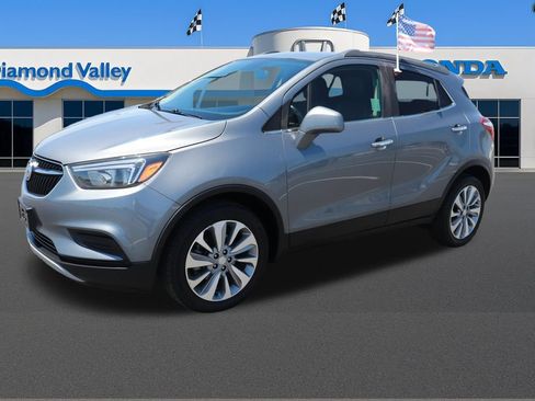 Used 2020 Buick Encore Preferred FWD image 3