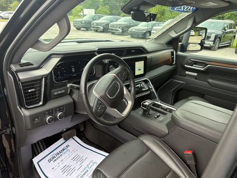 Used 2025 GMC Sierra 1500 Denali w/ Denali Reserve Package AWD/4WD image 17
