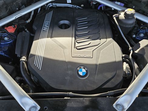 Used 2022 BMW X5 sDrive40i w/ M Sport Package image 33