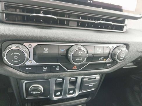 New 2026 Jeep Wrangler Sport image 25