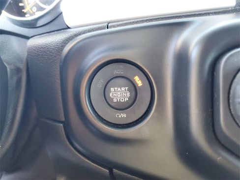 Used 2021 Jeep Wrangler Unlimited Islander image 25