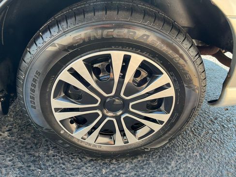 Used 2005 Chevrolet Malibu Classic FWD image 13