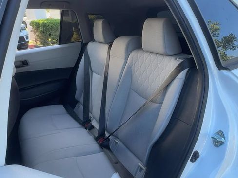 Used 2025 Toyota Corolla Cross L FWD image 12