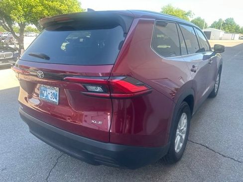 Used 2024 Toyota Grand Highlander FWD image 4