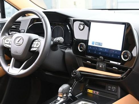 Certified 2025 Lexus NX 250 FWD w/ Premium Package image 29