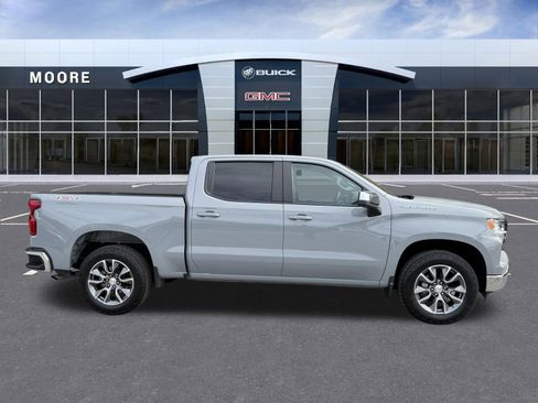 Used 2024 Chevrolet Silverado 1500 LT image 2