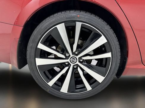 Used 2022 Nissan Altima 2.5 SR FWD image 10