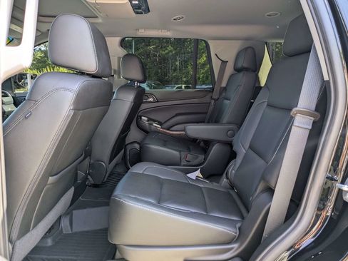 Used 2020 Chevrolet Tahoe Premier AWD/4WD image 14