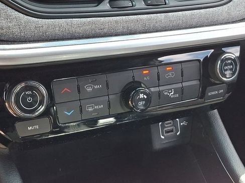 Used 2024 Jeep Compass Sport AWD/4WD image 14