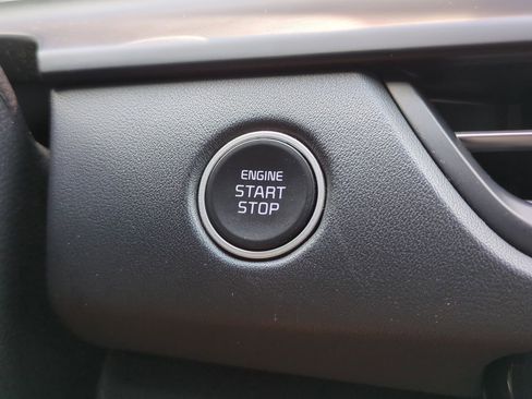 Used 2024 Kia Seltos EX FWD image 28