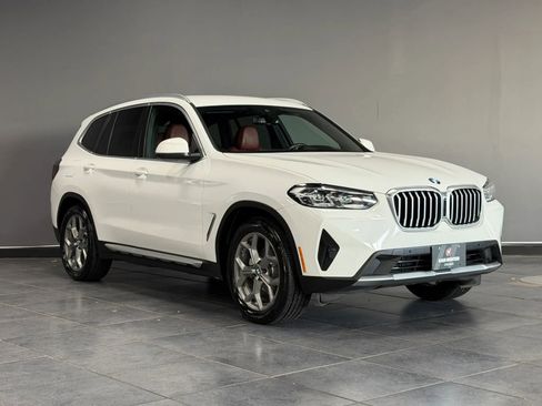 Used 2022 BMW X3 xDrive30i AWD/4WD image 4