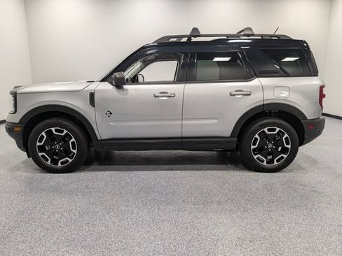 Used 2022 Ford Bronco Sport Outer Banks w/ Tech Package AWD/4WD image 5