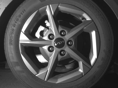 Used 2025 Kia K4 LXS image 15