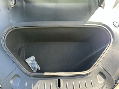 Used 2022 Tesla Model S image 33