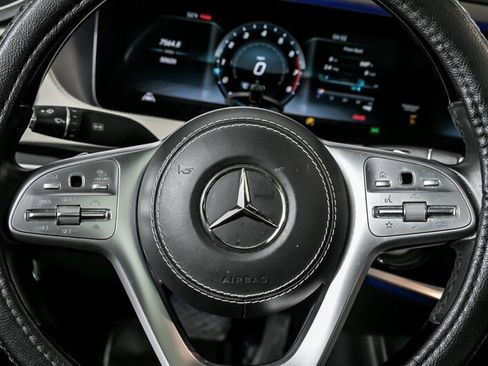 Used 2020 Mercedes-Benz Maybach S 560 4MATIC image 26