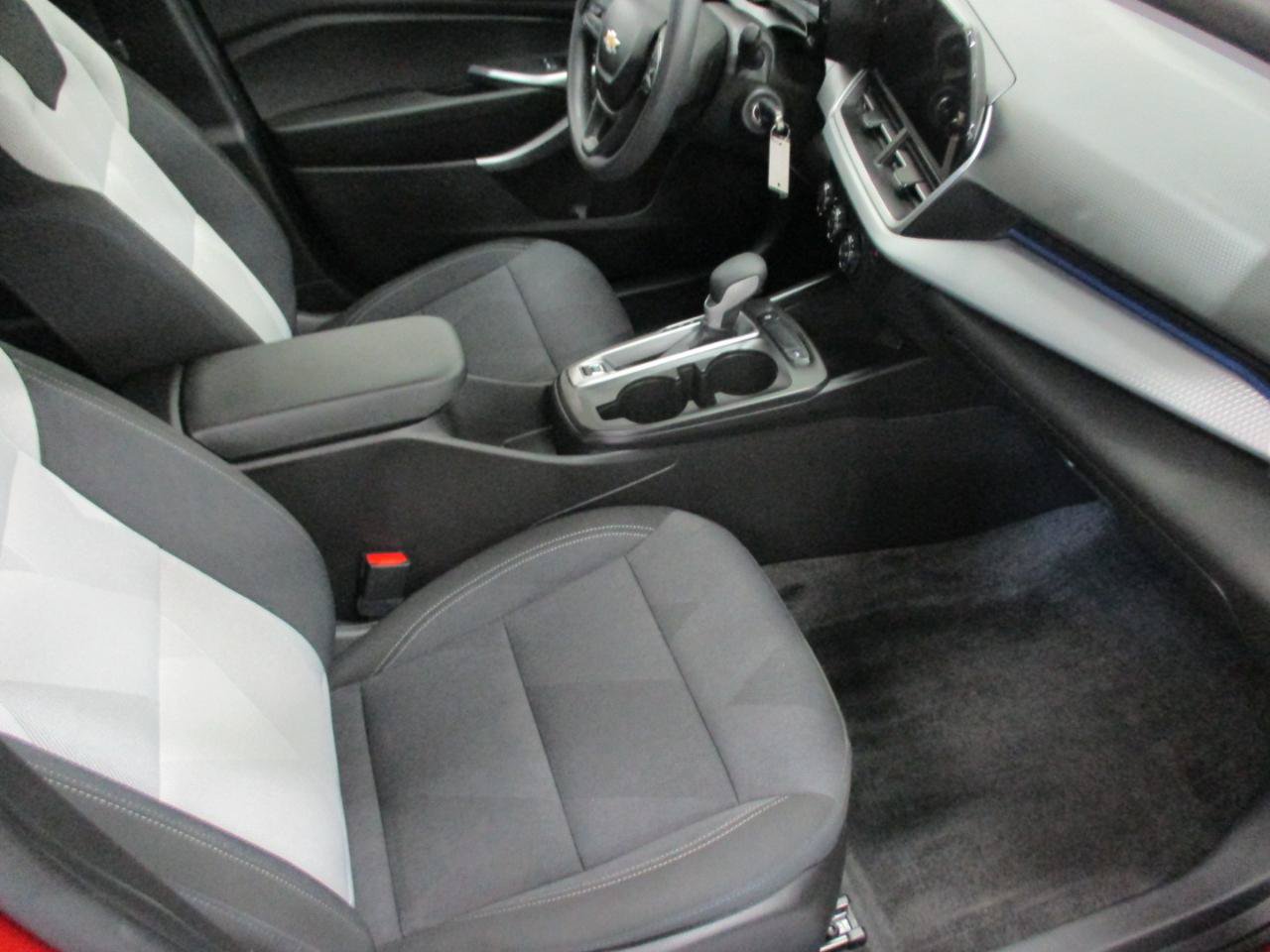 Used 2024 Chevrolet Trax LS FWD image 12