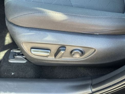 Used 2023 Toyota RAV4 XLE image 19