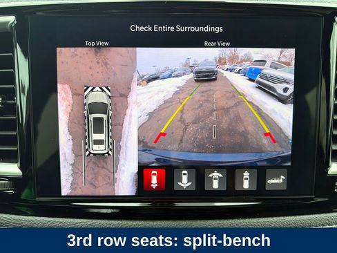 Used 2025 Chrysler Pacifica Select image 26