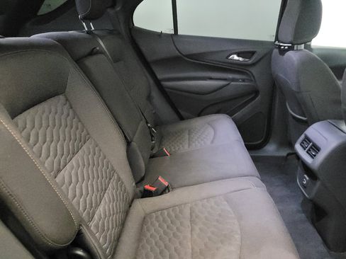 Used 2020 Chevrolet Equinox LT AWD/4WD image 19