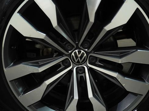 Used 2023 Volkswagen Atlas SEL Premium AWD/4WD image 11