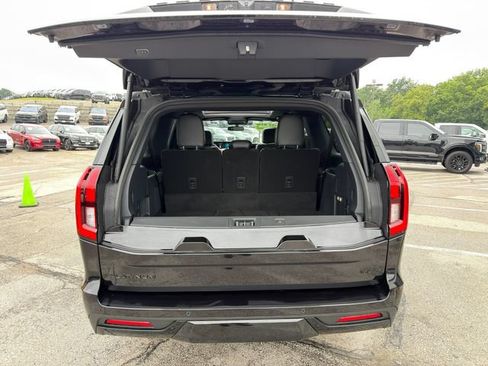 Used 2025 Ford Expedition Max Platinum w/ Stealth Performance Package AWD/4WD image 14