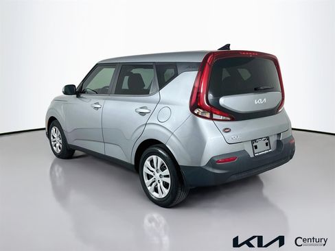 Certified 2022 Kia Soul LX FWD image 7