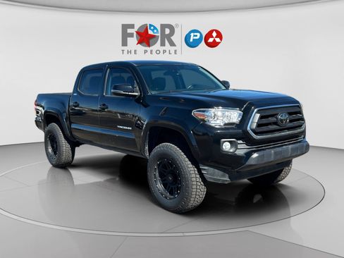Used 2021 Toyota Tacoma SR5 w/ Technology Package image 7