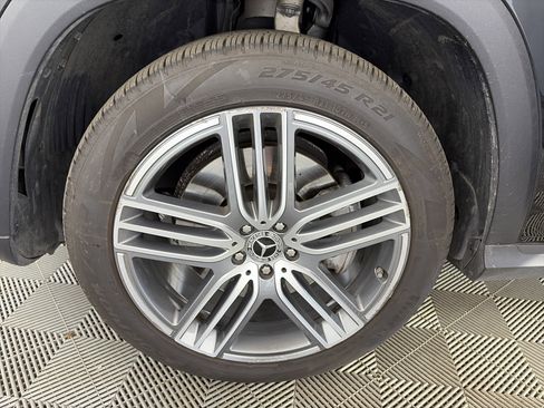 Certified 2025 Mercedes-Benz GLS 450 4MATIC image 14