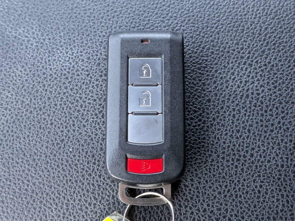 Used 2025 Mitsubishi Outlander Sport SE AWD/4WD image 27