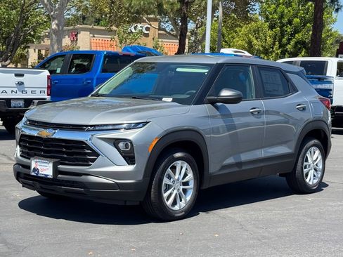 New 2026 Chevrolet TrailBlazer LS w/ LS Convenience Package FWD image 3