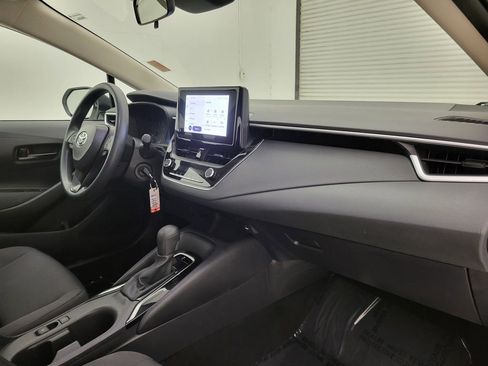 Used 2024 Toyota Corolla LE image 33
