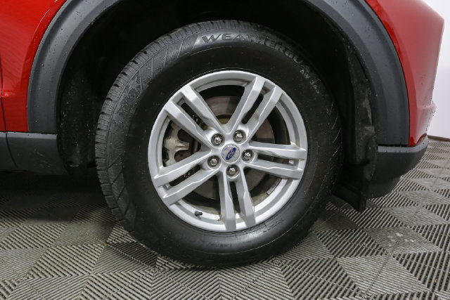 Used 2023 Ford Explorer XLT w/ Equipment Group 202A AWD/4WD image 15
