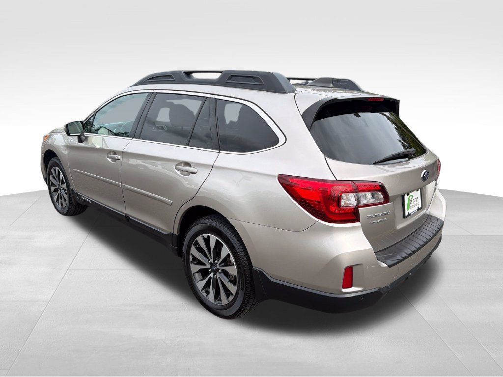 Used 2017 Subaru Outback 2.5i Limited AWD/4WD image 5
