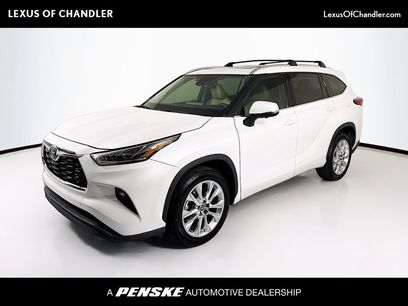 Used 2023 Toyota Highlander Limited