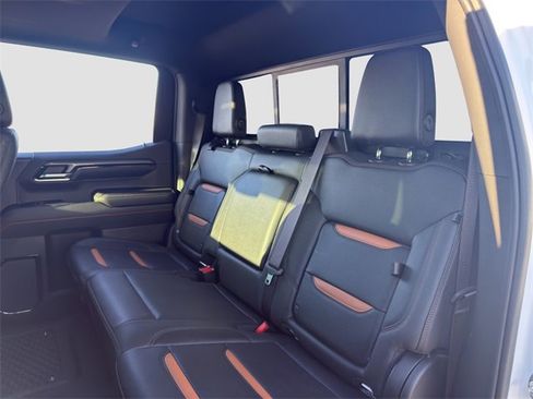 Used 2022 GMC Sierra 1500 AT4 w/ AT4 Preferred Package image 33