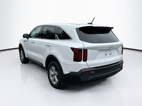 Certified 2023 Kia Sorento LX AWD/4WD image 7
