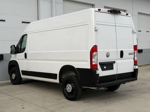 Used 2023 RAM ProMaster 1500 w/ Interior LED Lighting Group FWD image 3