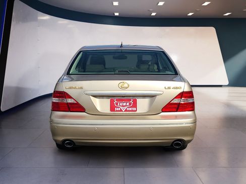 Used 2005 Lexus LS 430 image 3