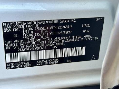 Used 2020 Toyota RAV4 XLE w/ All Weather Liner Package FWD image 54